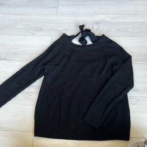 Black banana republic sweater with bow - small